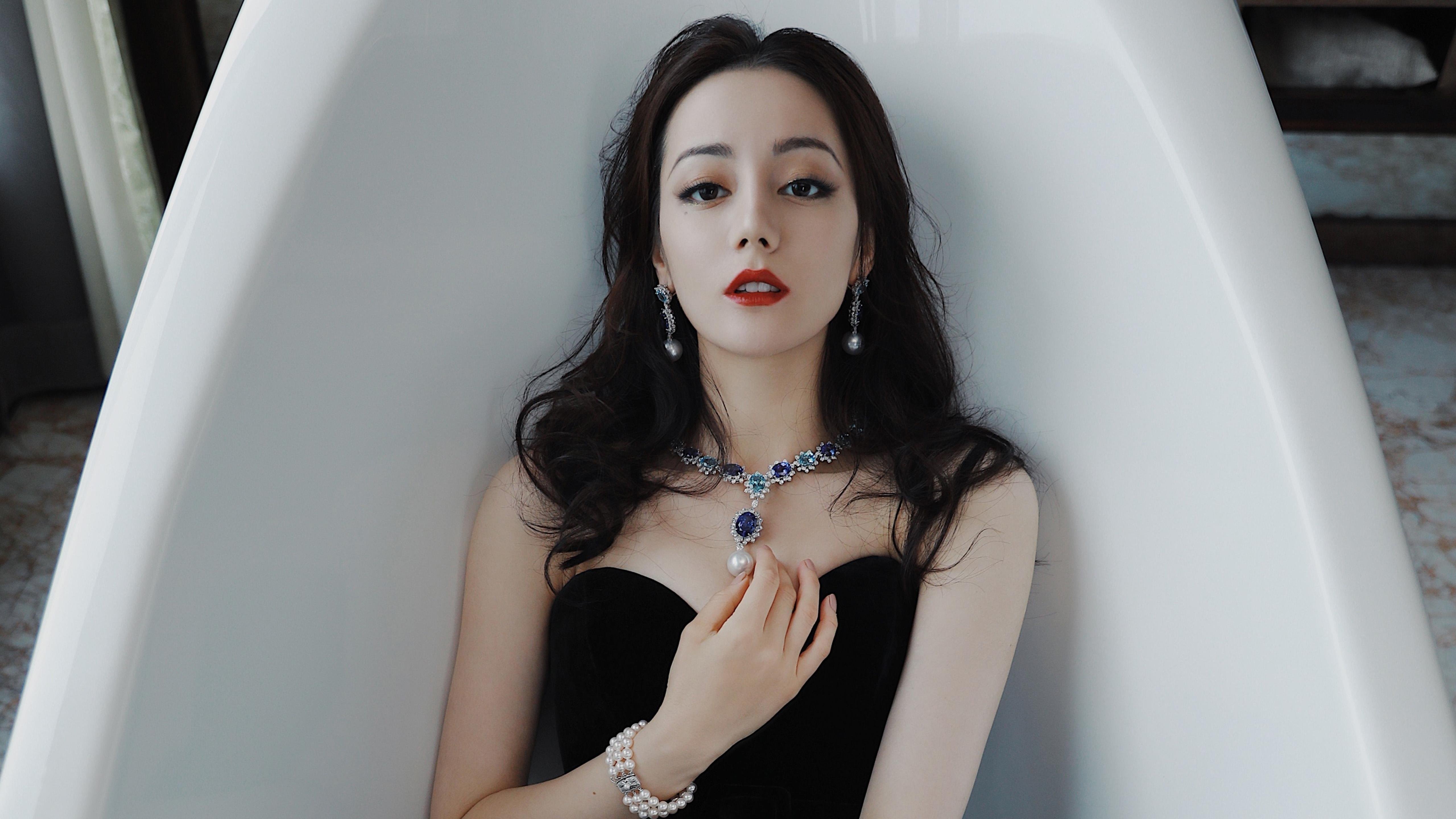 当世界在追逐三分时，他在数据的静夜里雕刻胜负